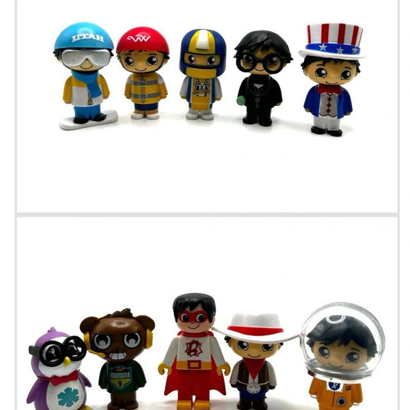 Ryan's World Lot Of 10 Assorted Characters 2 Inch Size No Duplicates - Picture 5 of 5